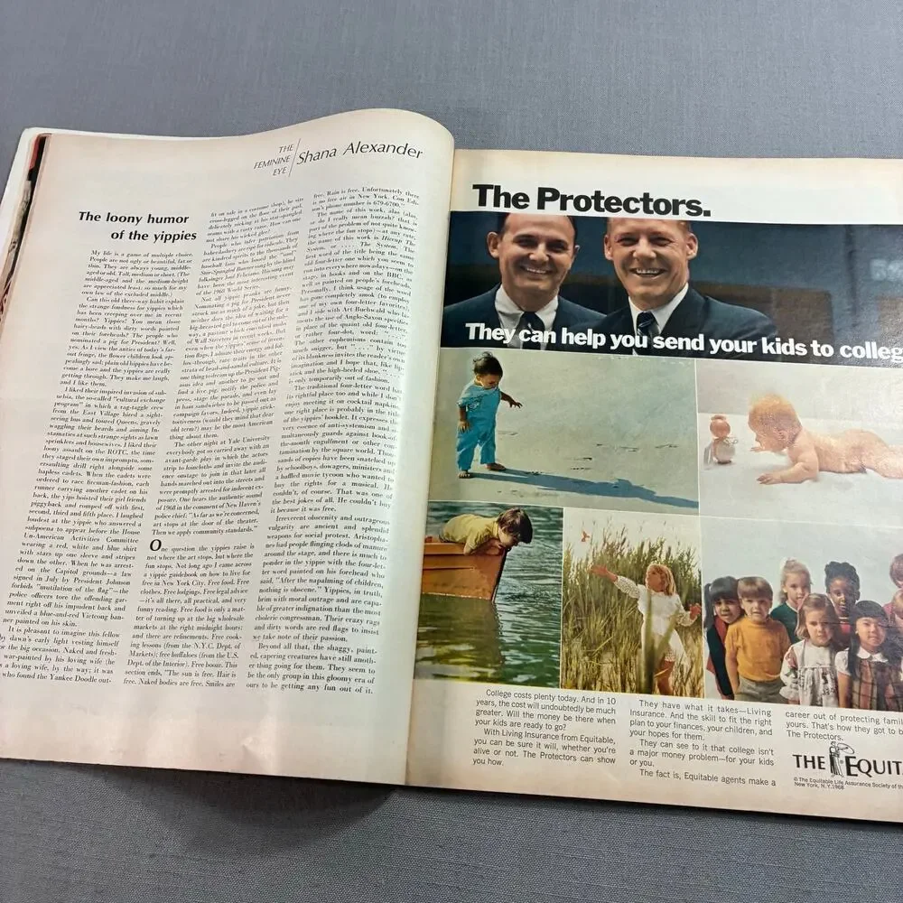 Vintage 1968 LIFE Magazine Wally Schirra Apollo 7 NASA Space See Descr